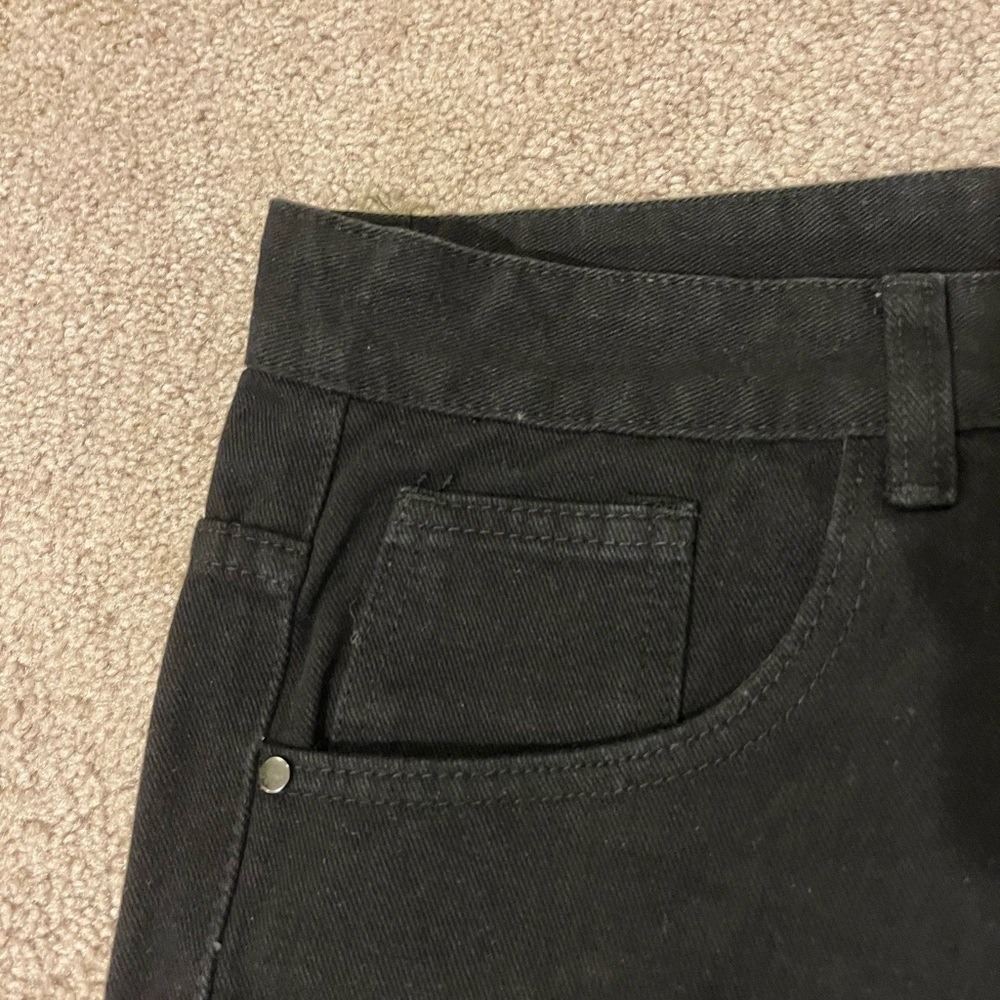 Classic B Men’s Distressed Y2K Jeans - Picture 6 of 10